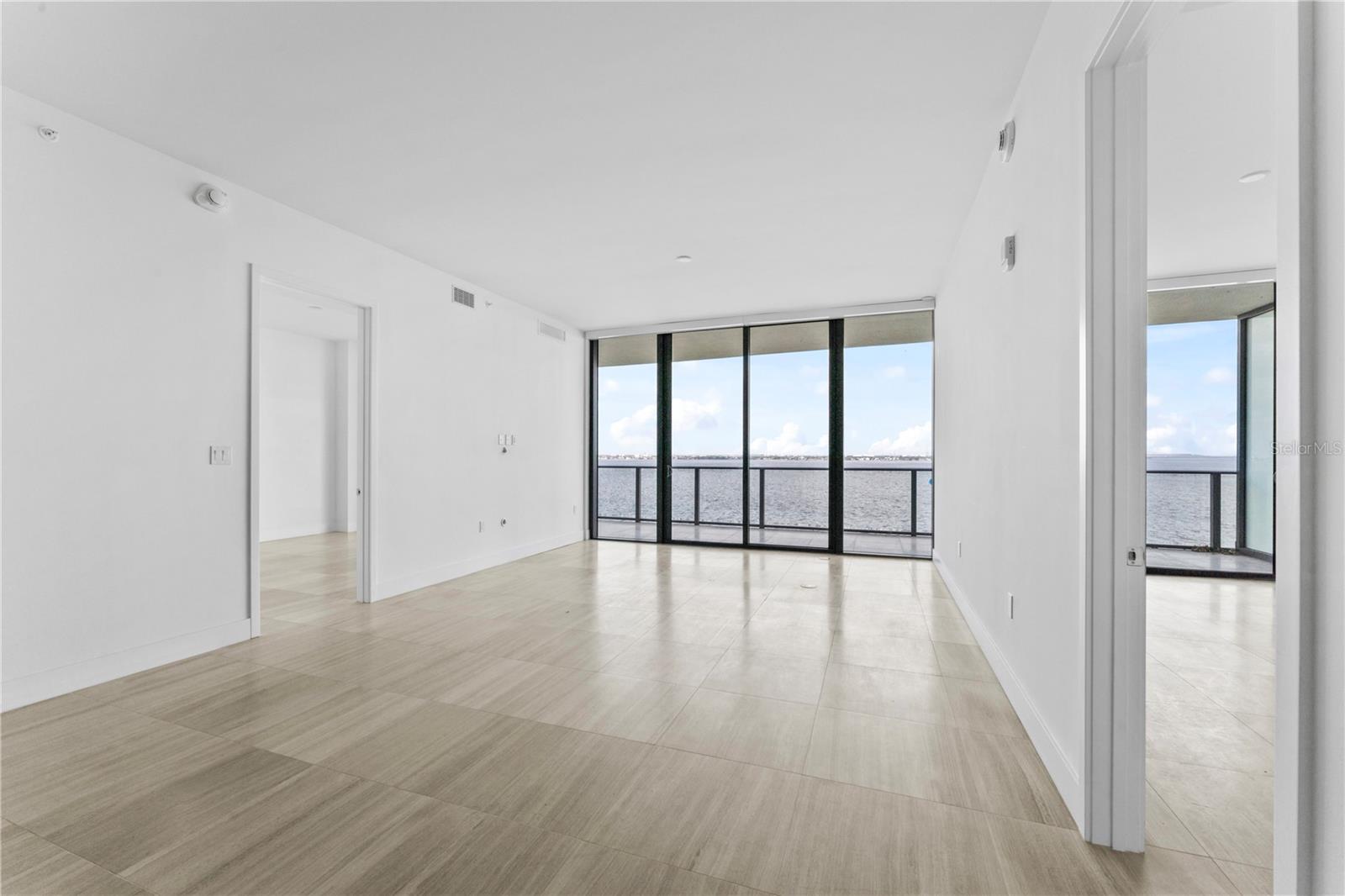 2912 W SANTIAGO ST #703