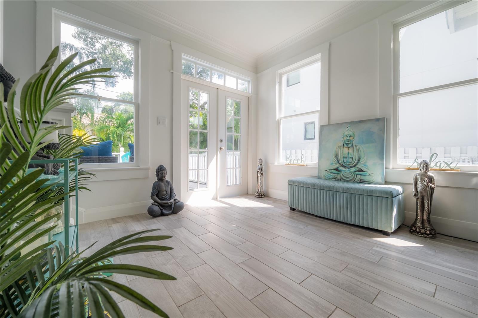 2921 W EL PRADO BLVD