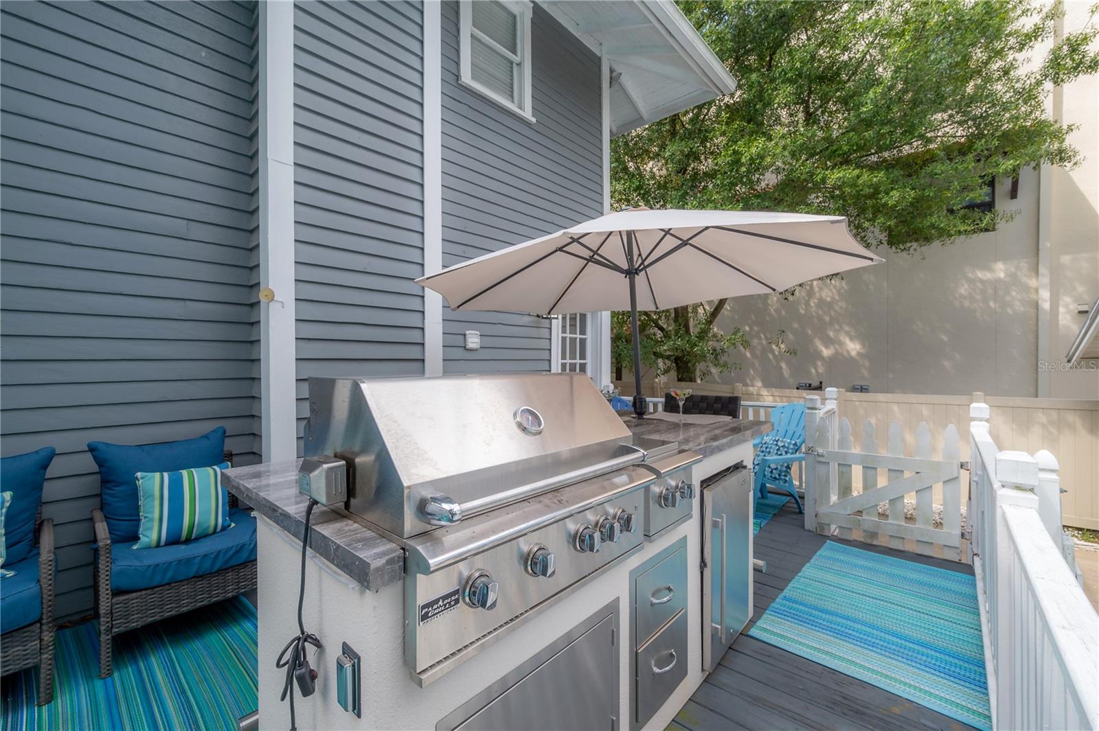 2921 W EL PRADO BLVD