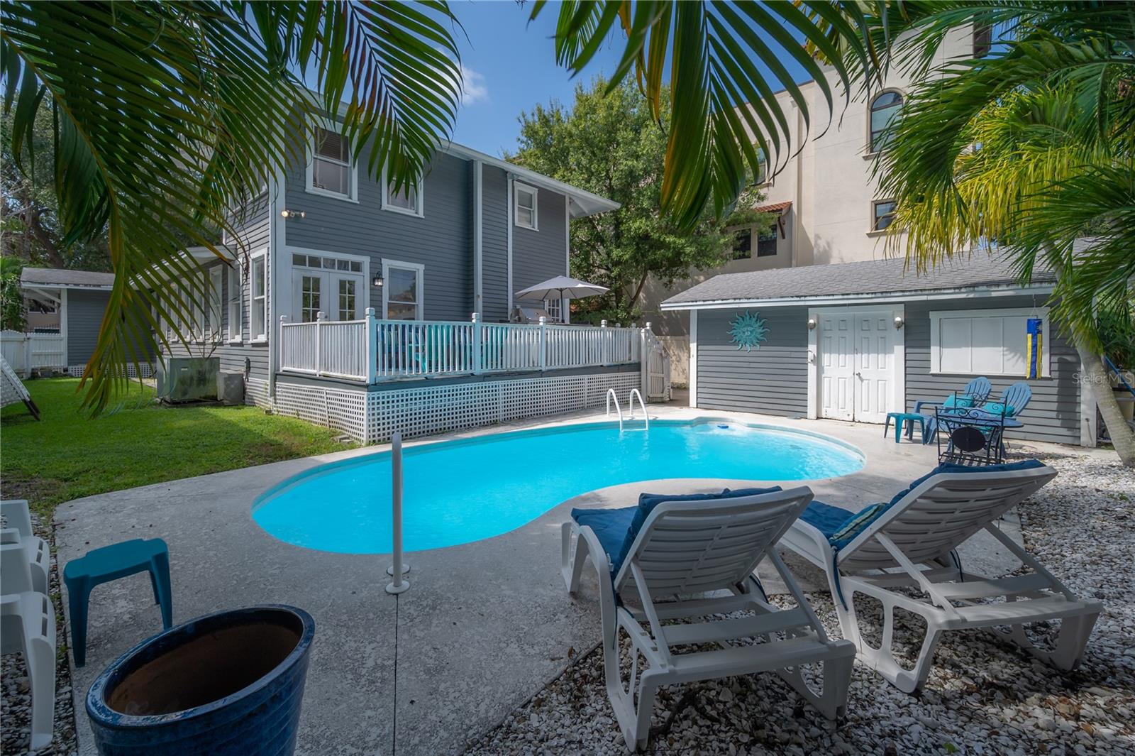 2921 W EL PRADO BLVD