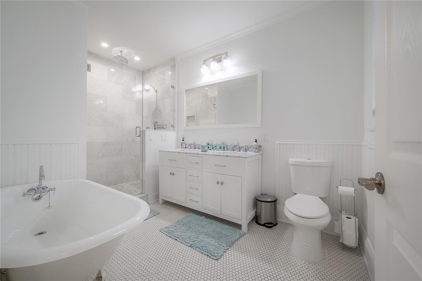 2921 W EL PRADO BLVD