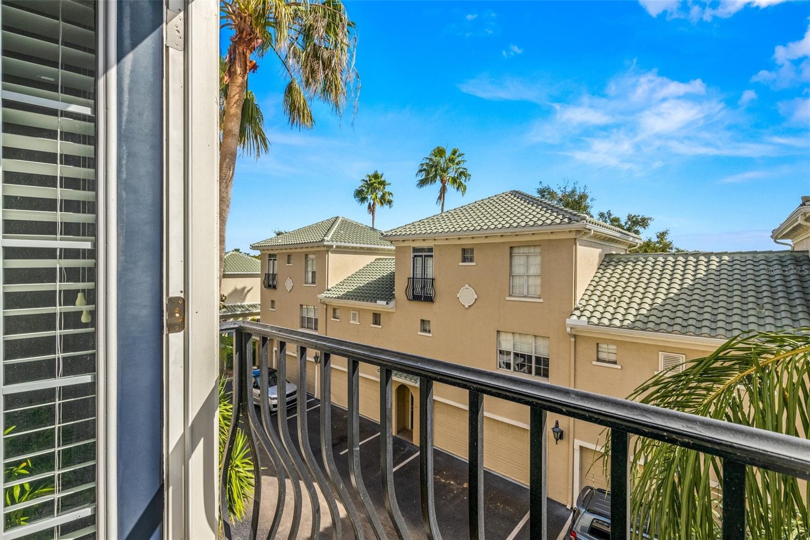 501 KNIGHTS RUN AVE #1221