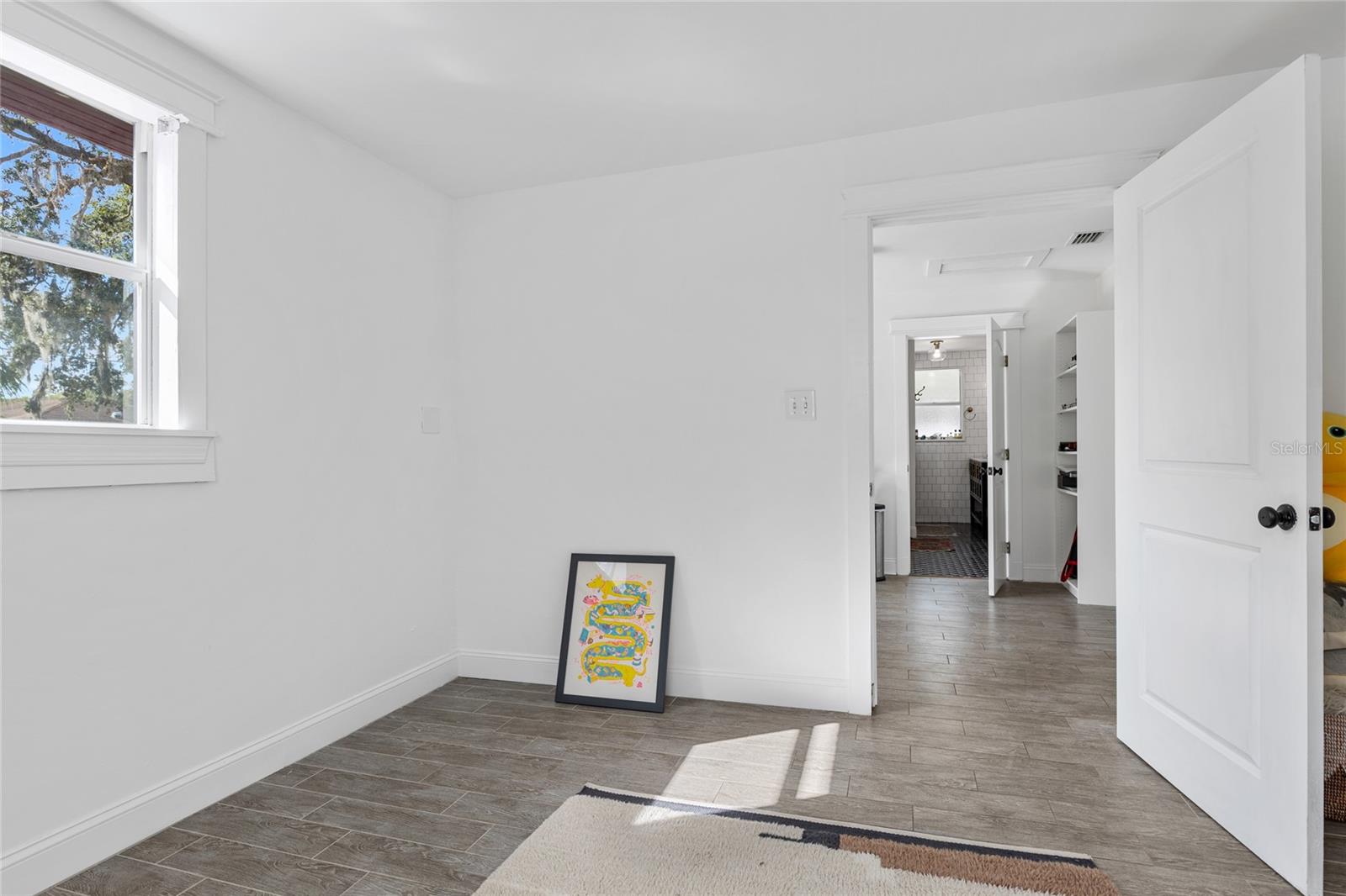 103 E 26TH AVE