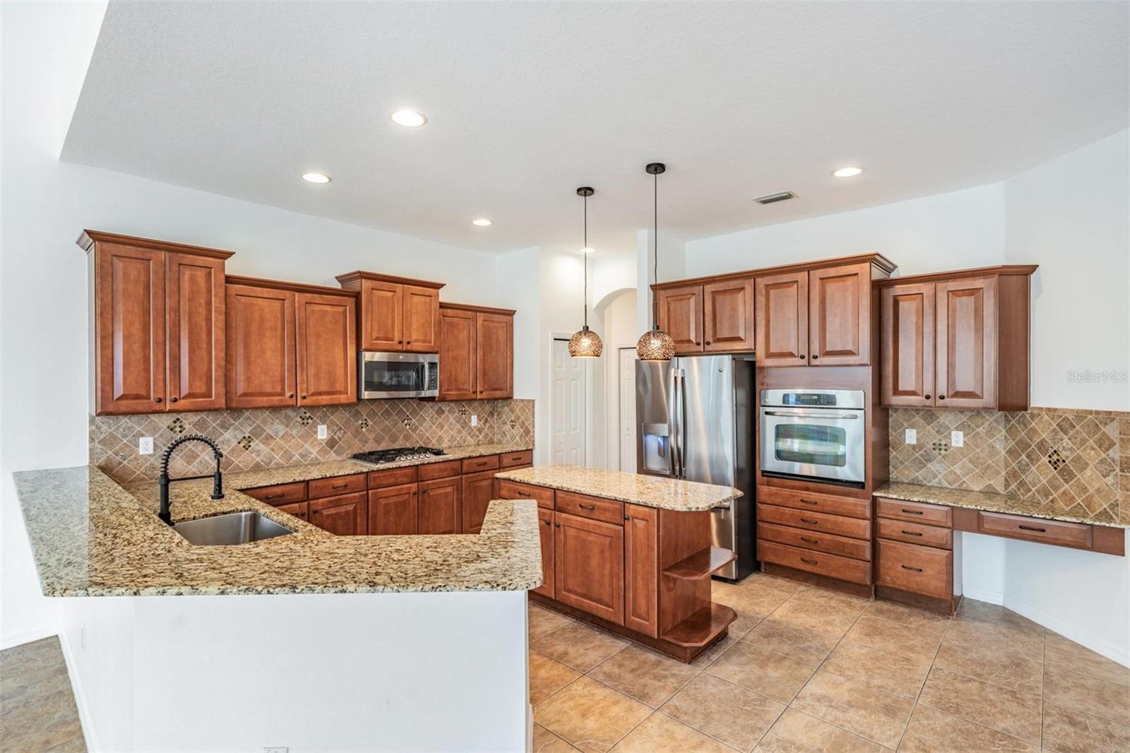 19230 CLIMBING ASTER DR