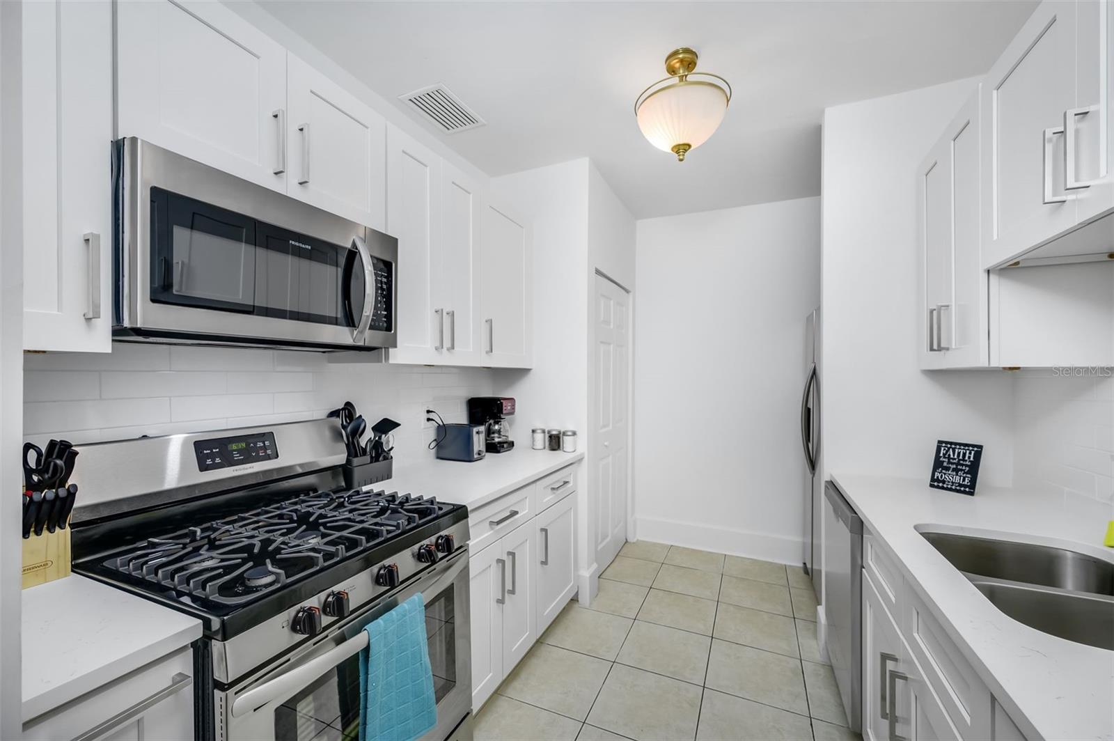324 7TH ST S