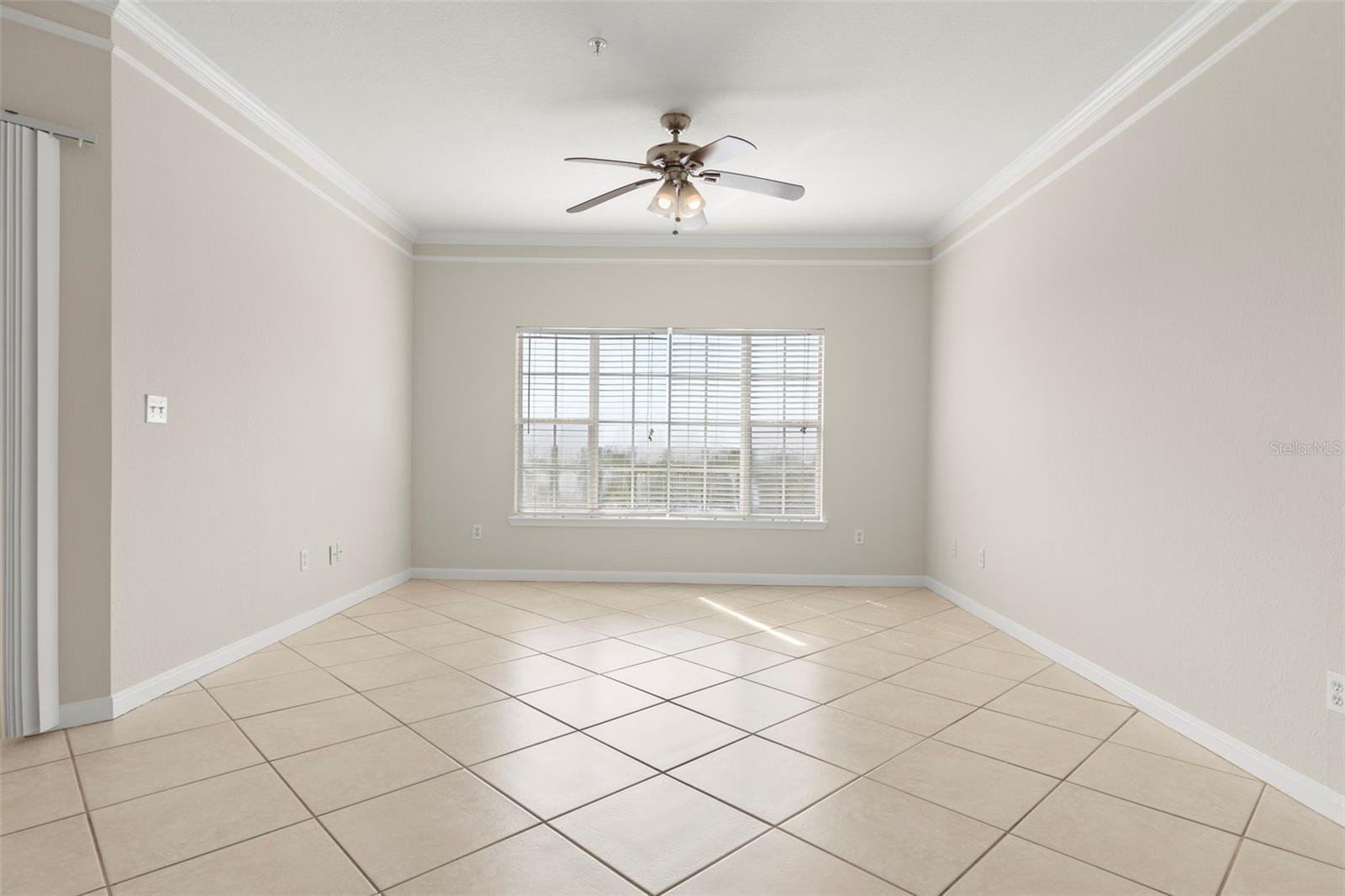 4345 BAYSIDE VILLAGE DR #304