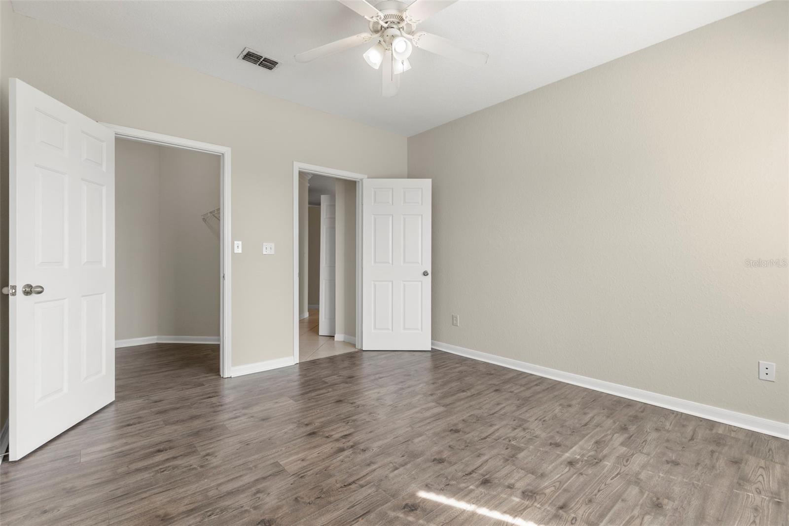 4345 BAYSIDE VILLAGE DR #304