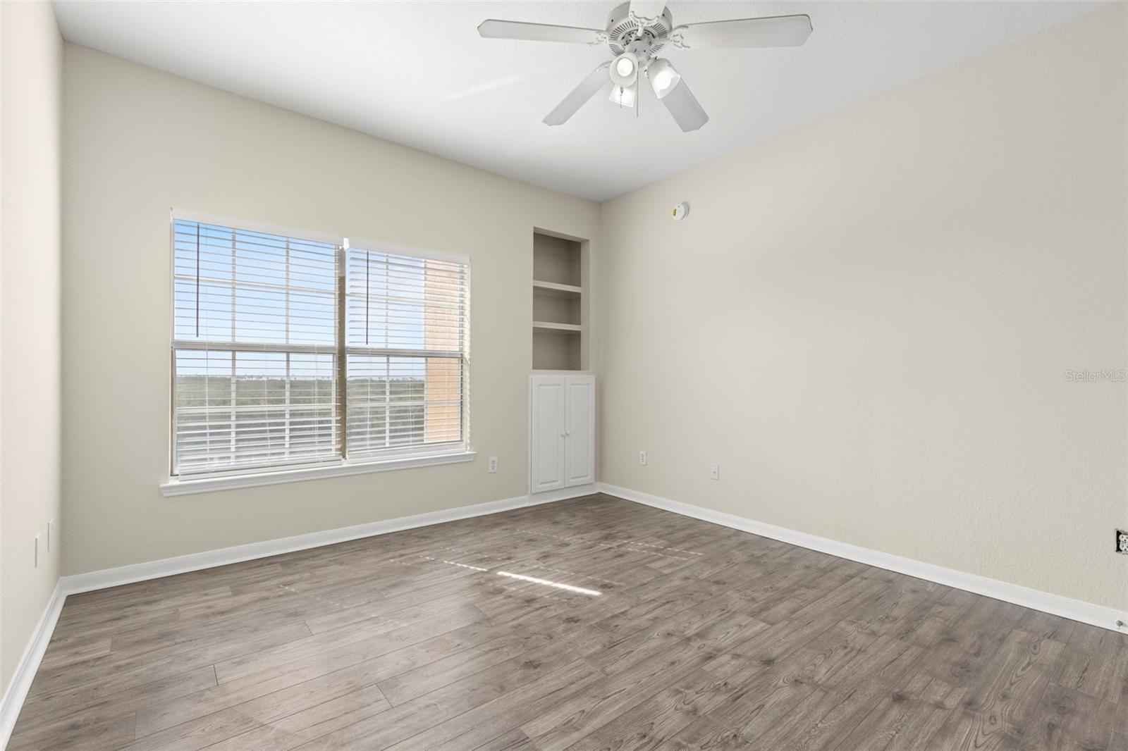 4345 BAYSIDE VILLAGE DR #304