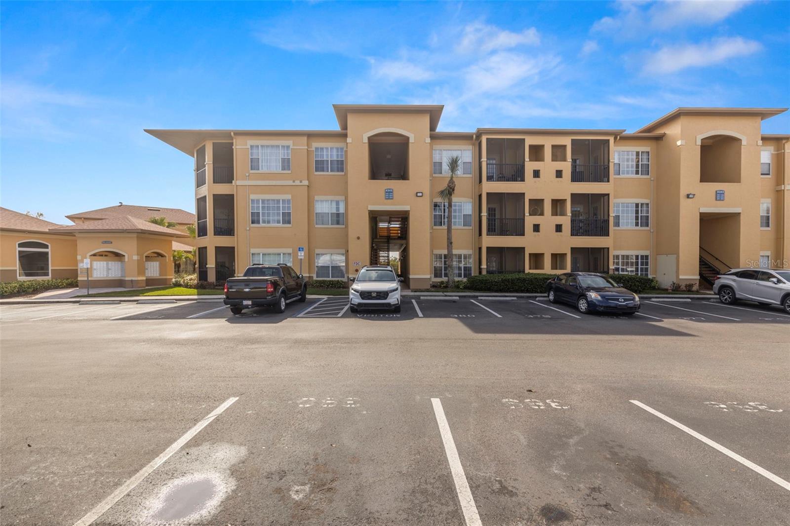 4345 BAYSIDE VILLAGE DR #304