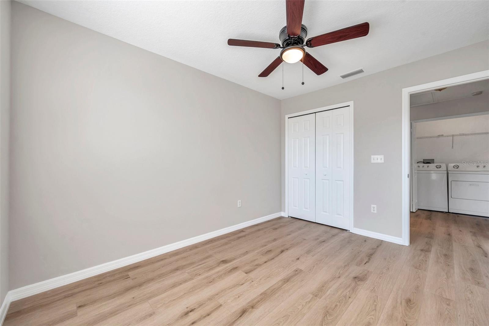 2517 EDGEWATER FALLS DR