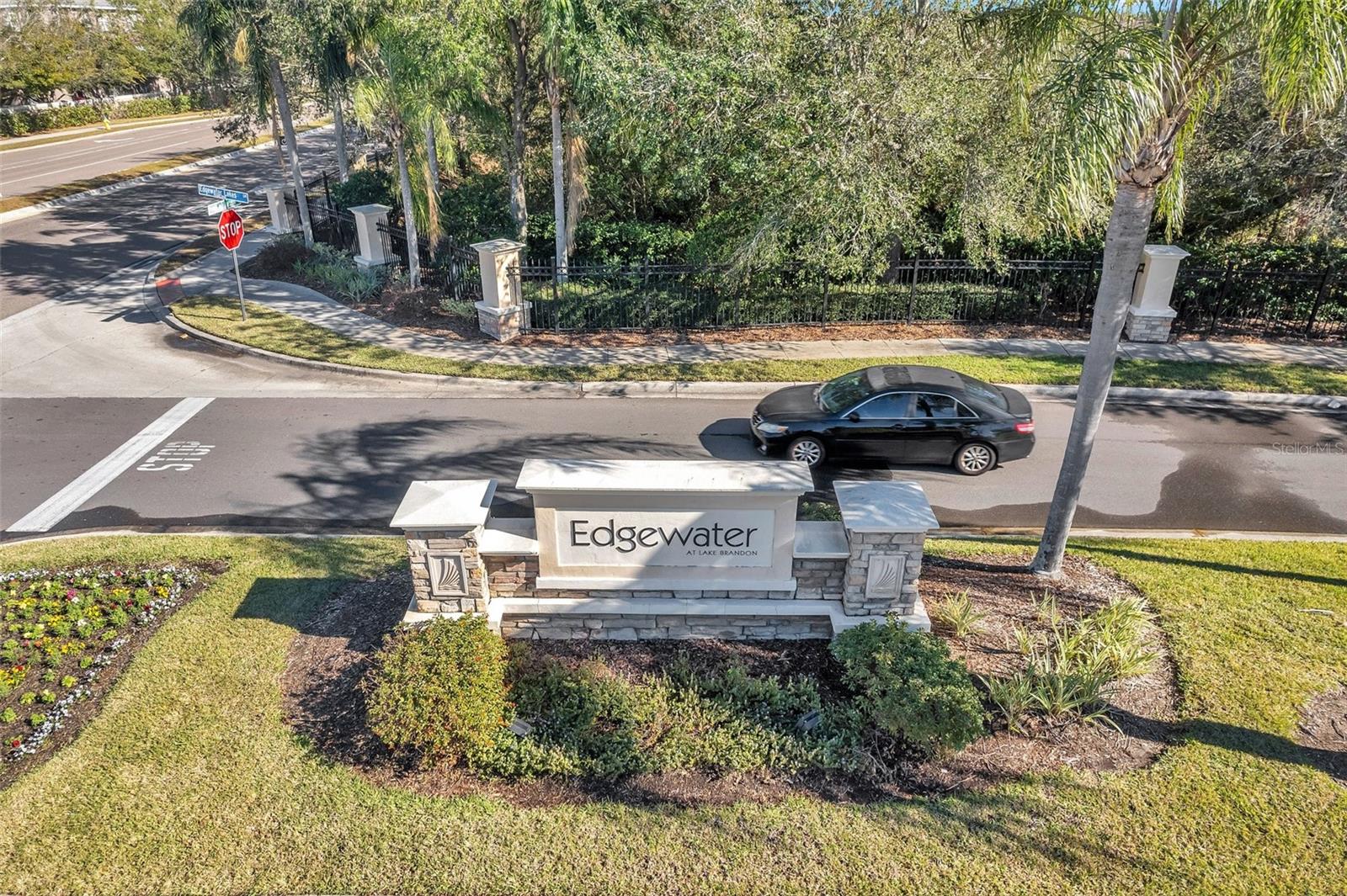 2517 EDGEWATER FALLS DR