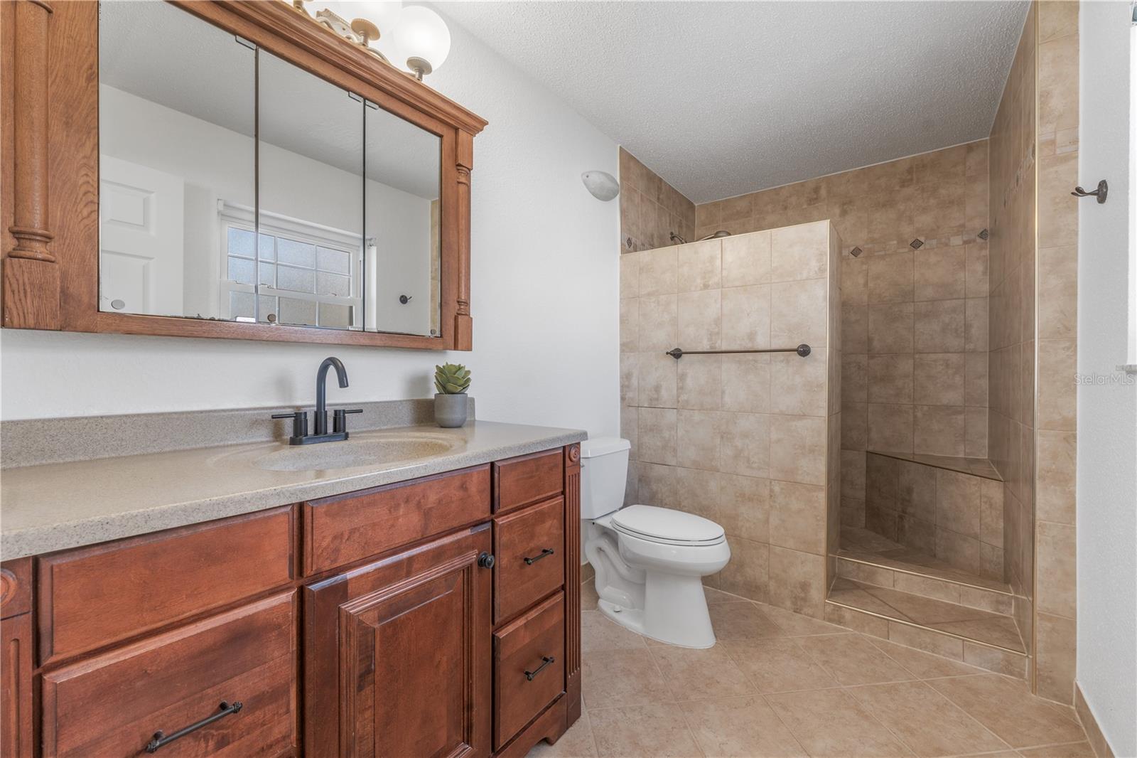 2993 SHANNON CIR
