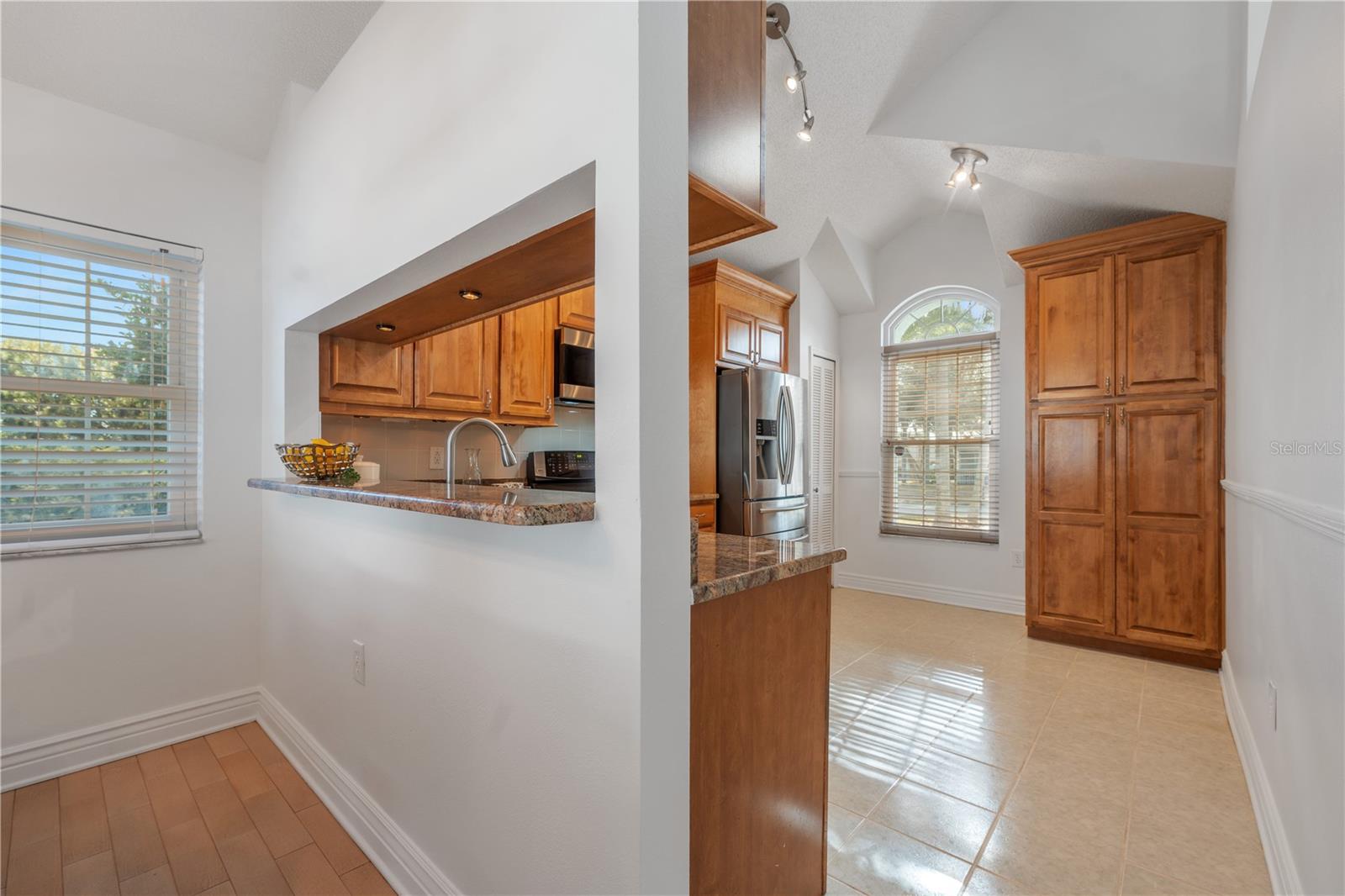 2993 SHANNON CIR