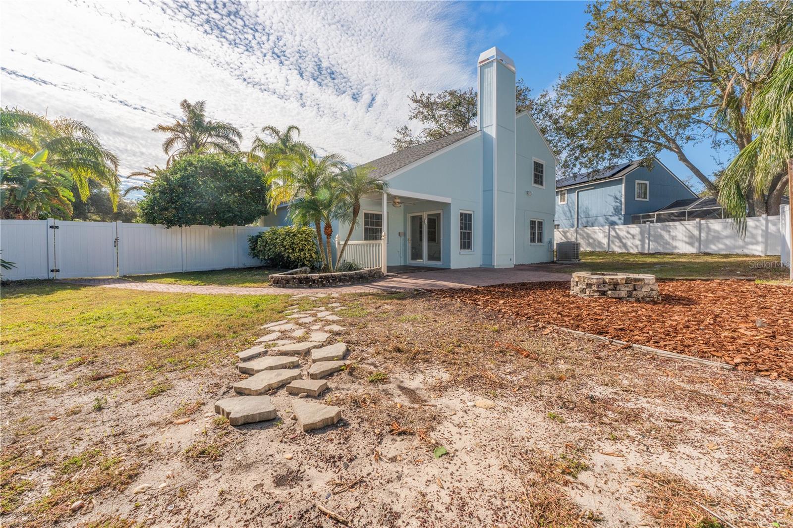 2993 SHANNON CIR