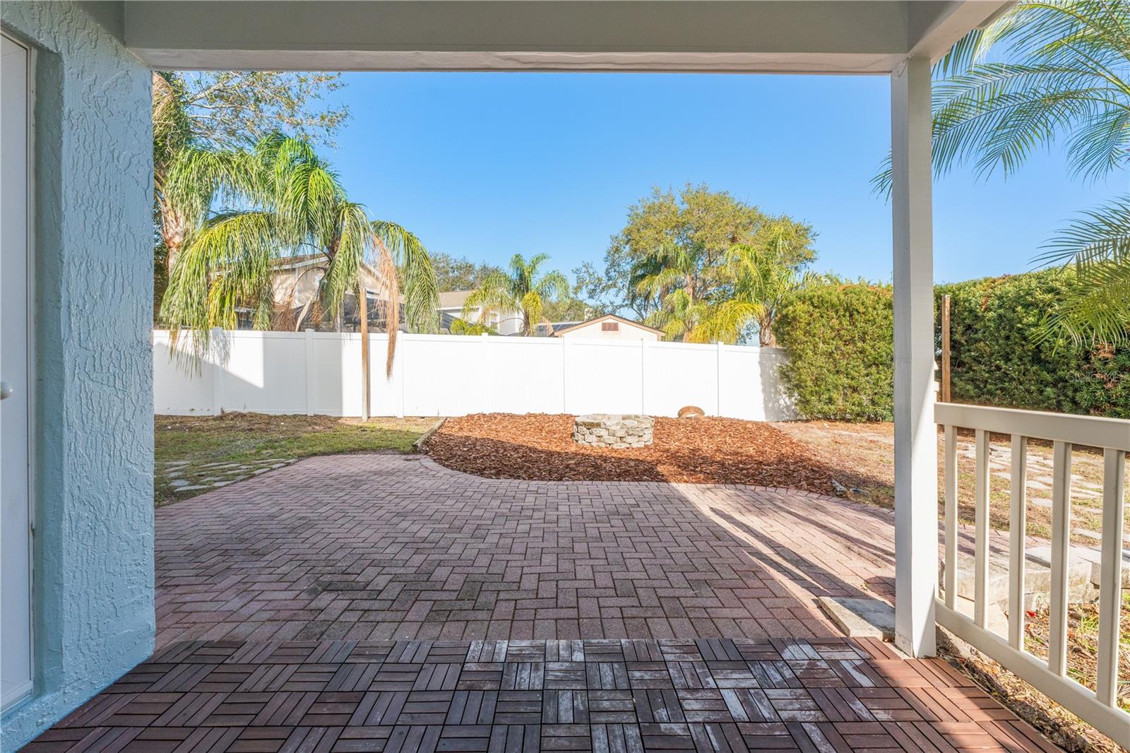 2993 SHANNON CIR