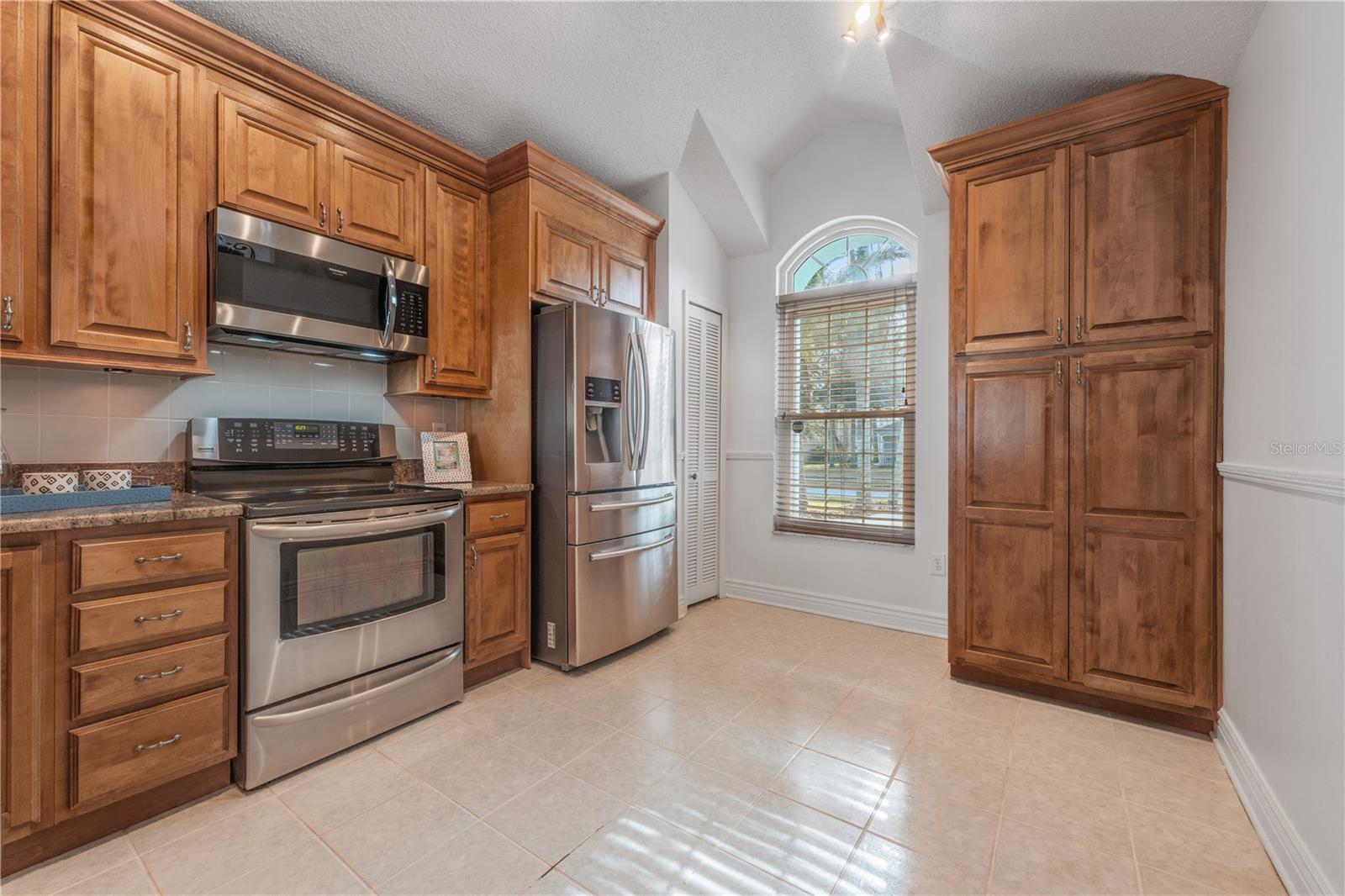 2993 SHANNON CIR