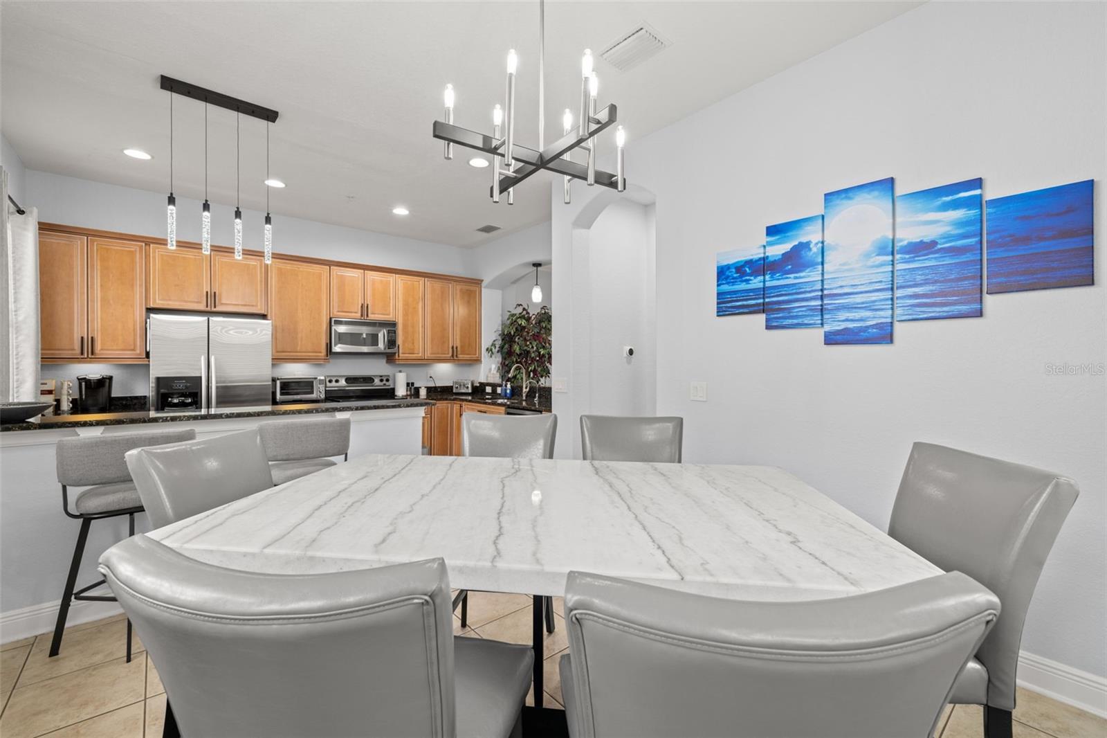 6002 YEATS MANOR DR #101