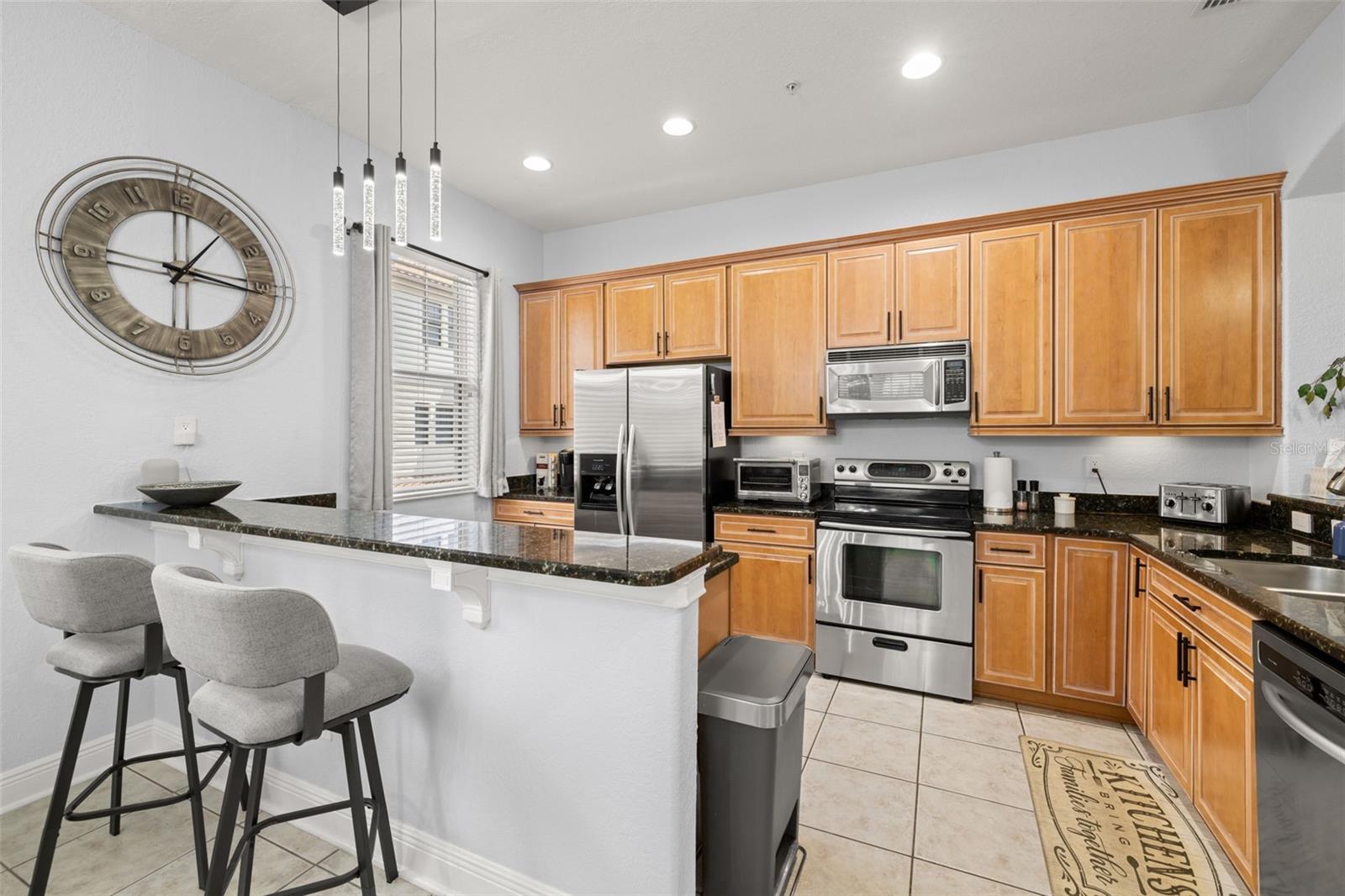 6002 YEATS MANOR DR #101