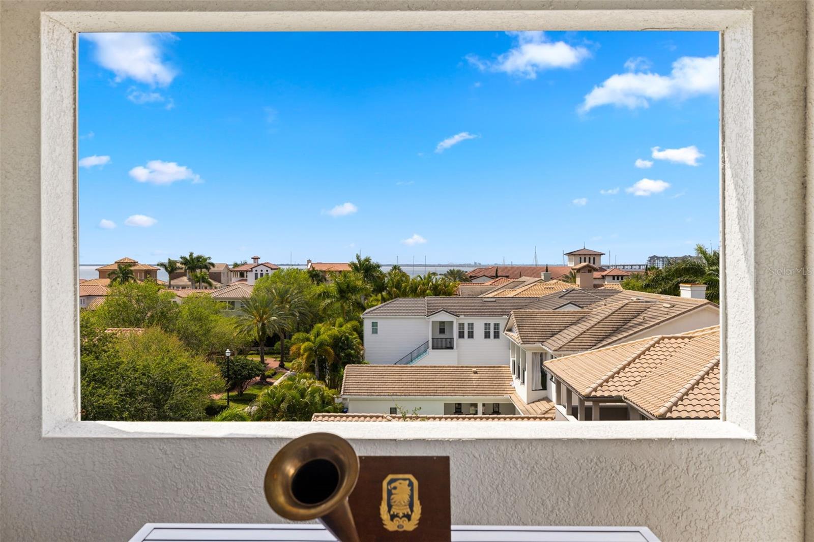 6002 YEATS MANOR DR #101