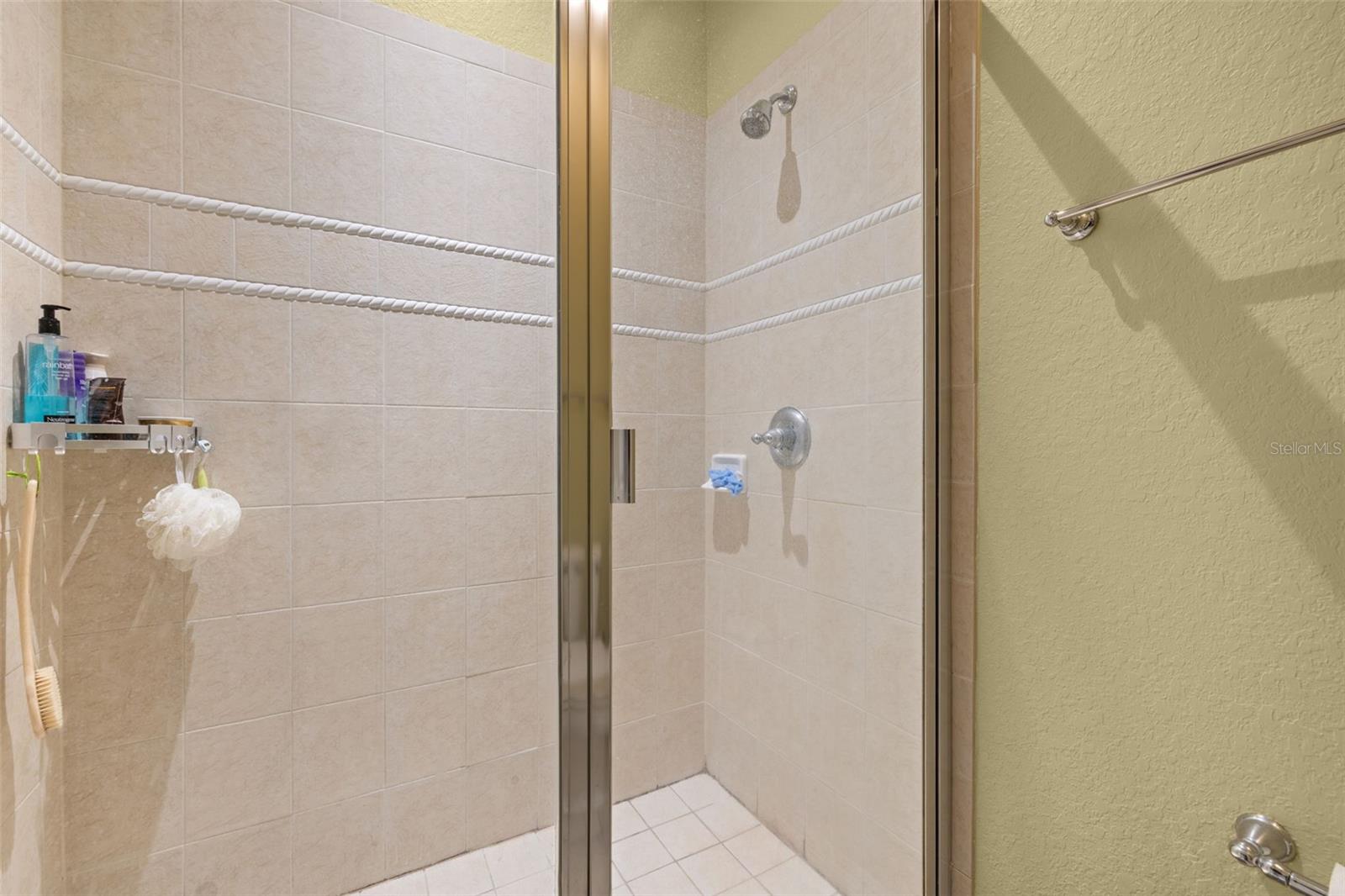 6002 YEATS MANOR DR #101