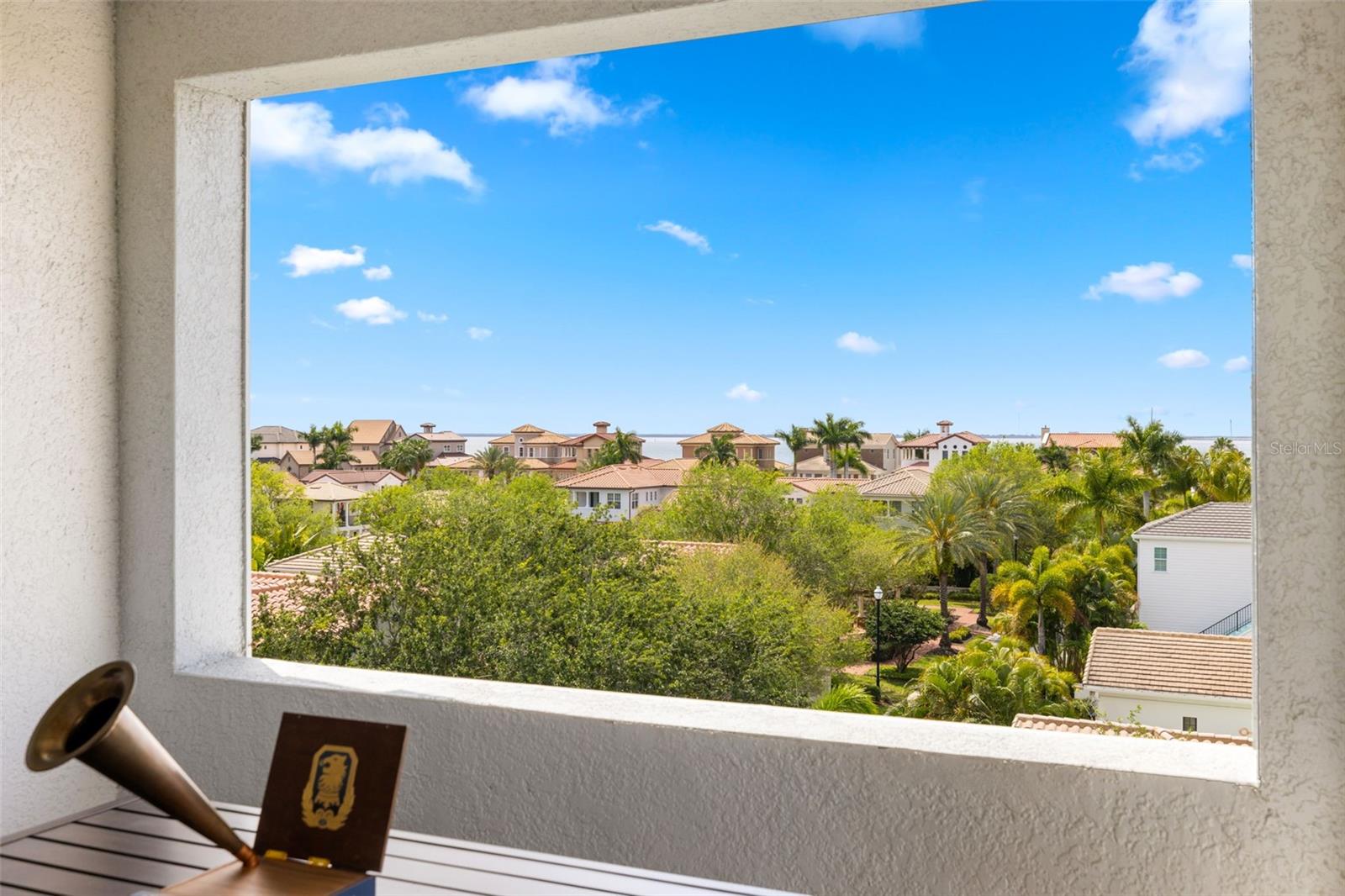 6002 YEATS MANOR DR #101