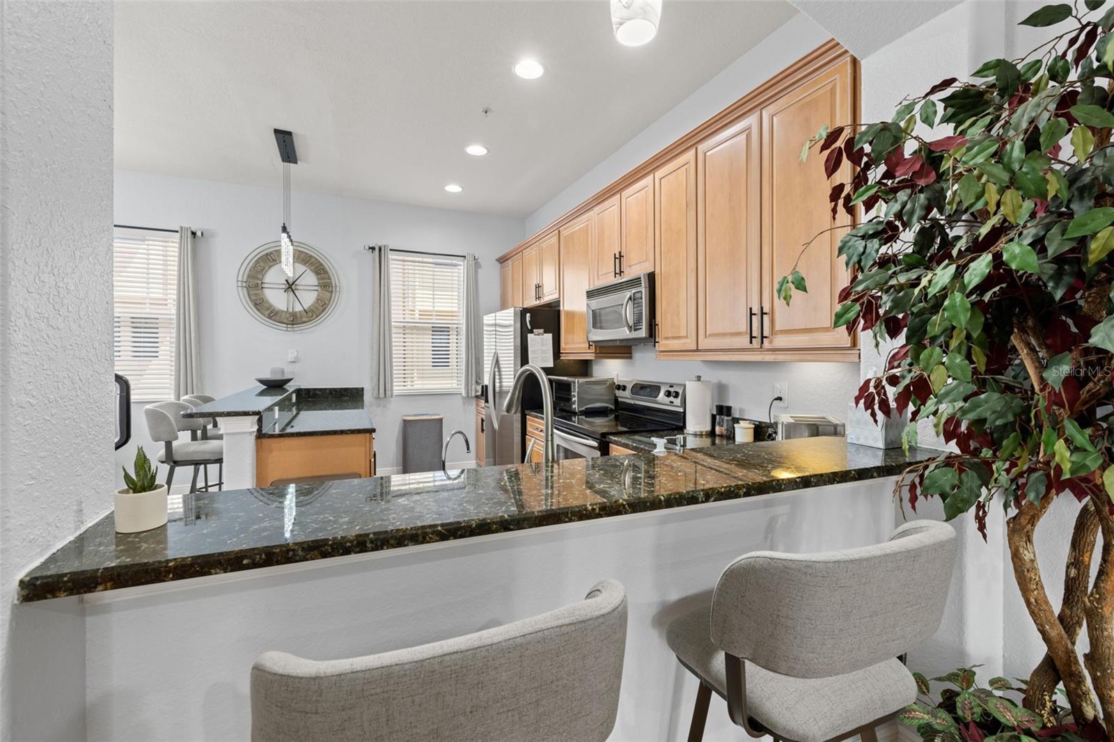 6002 YEATS MANOR DR #101