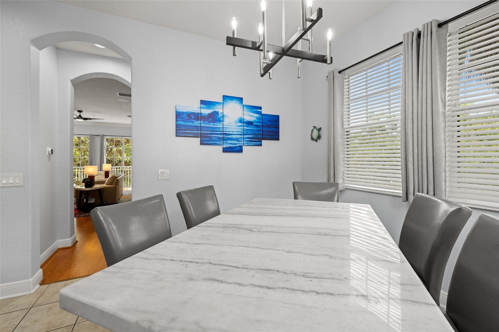 6002 YEATS MANOR DR #101