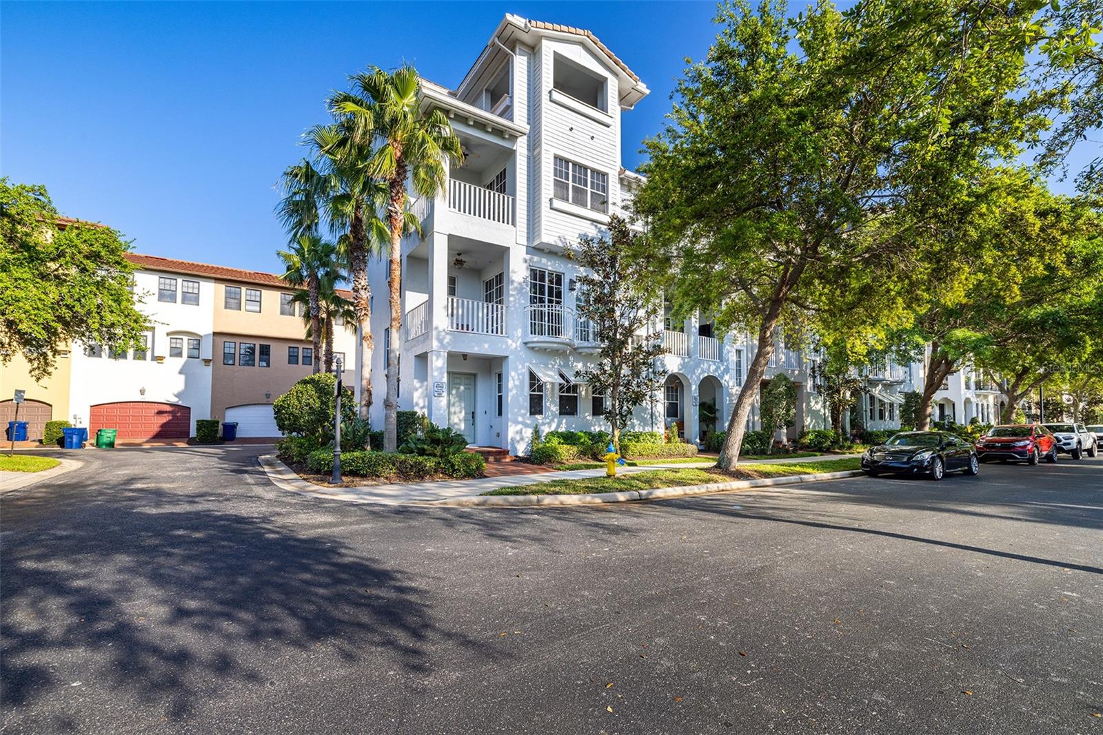 6002 YEATS MANOR DR #101