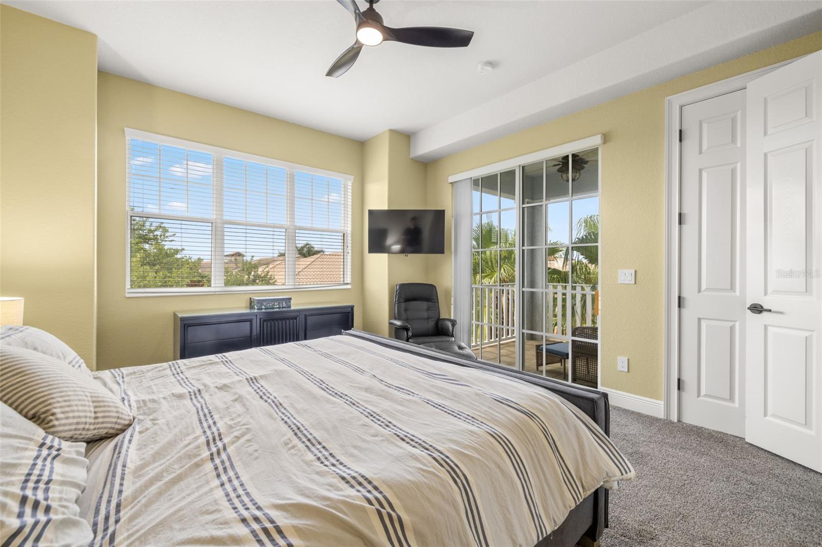 6002 YEATS MANOR DR #101