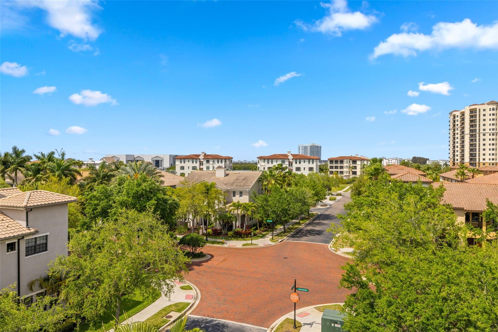 6002 YEATS MANOR DR #101