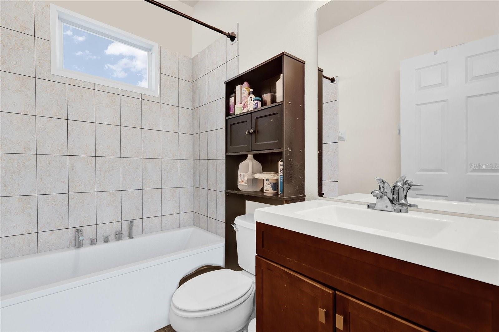 1213 PARKER DEN DR