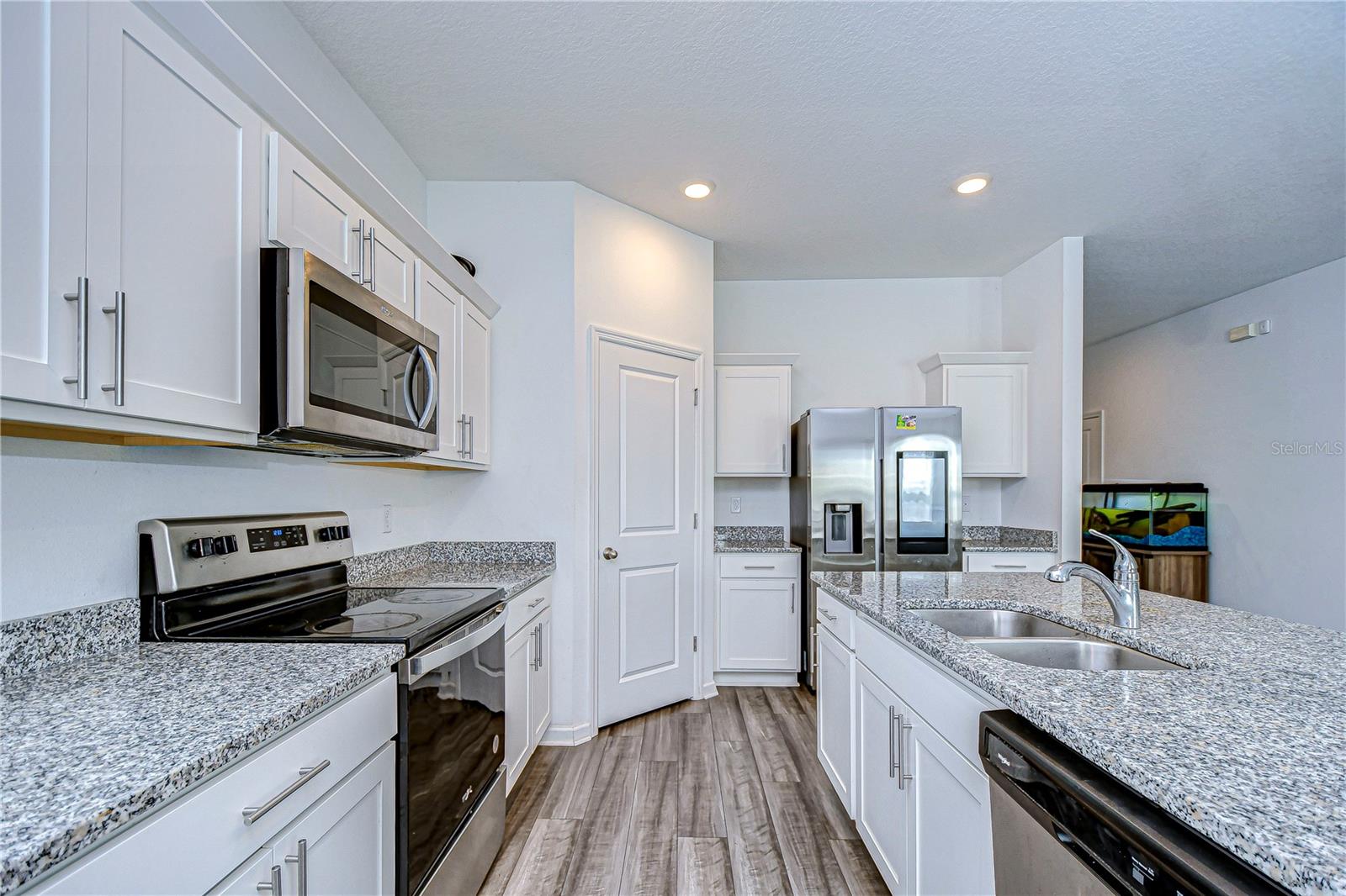 712 OCEAN SPRAY DR