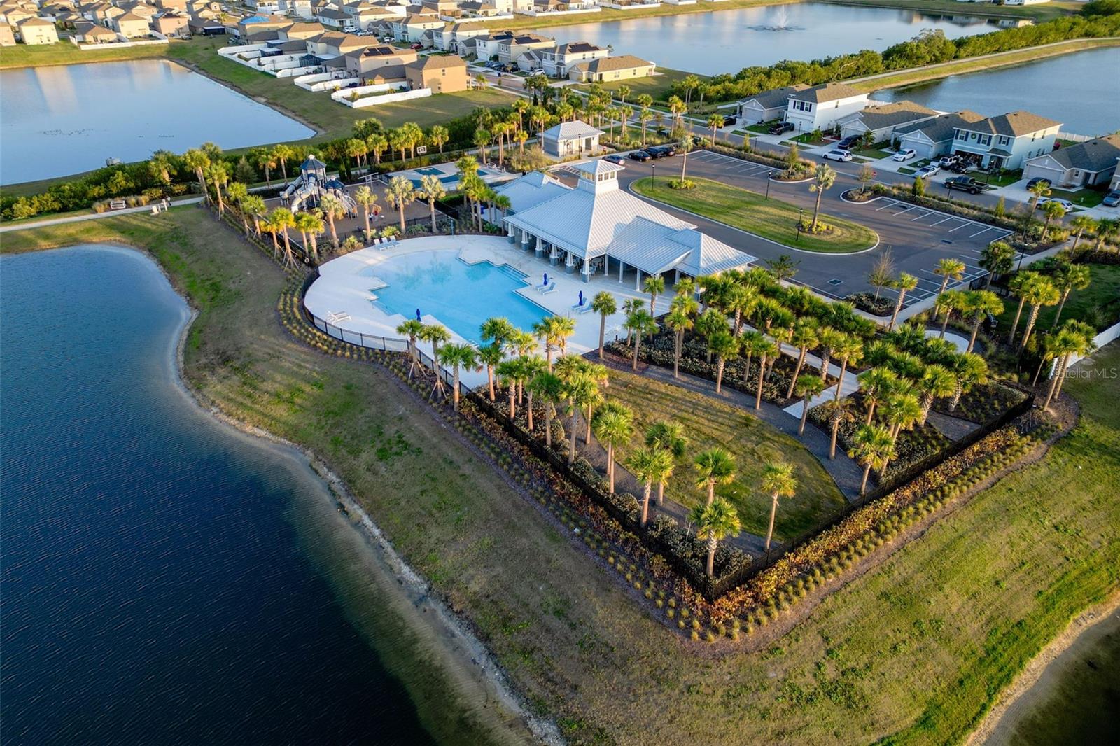 712 OCEAN SPRAY DR