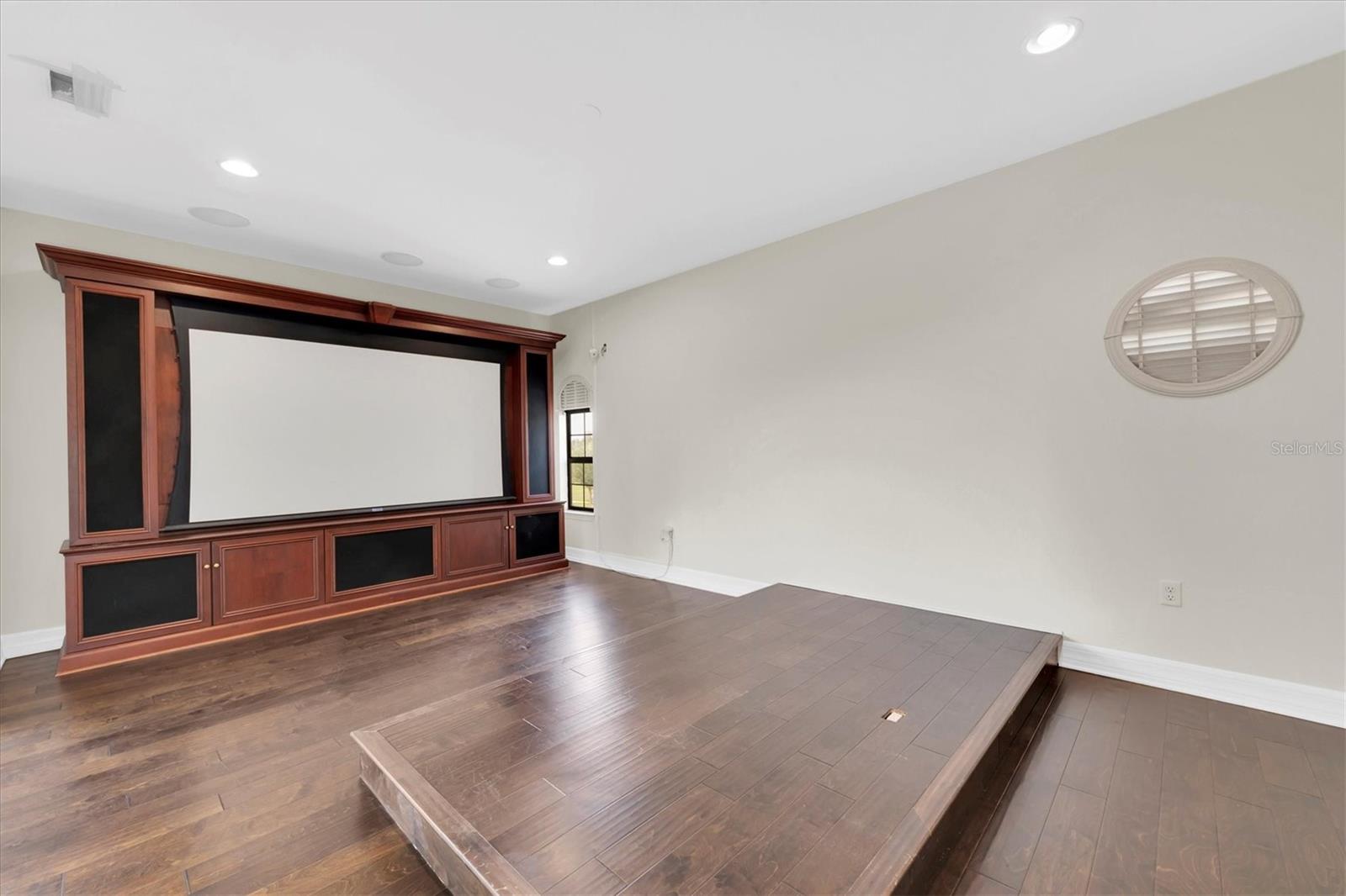 9707 CABERNET AVE