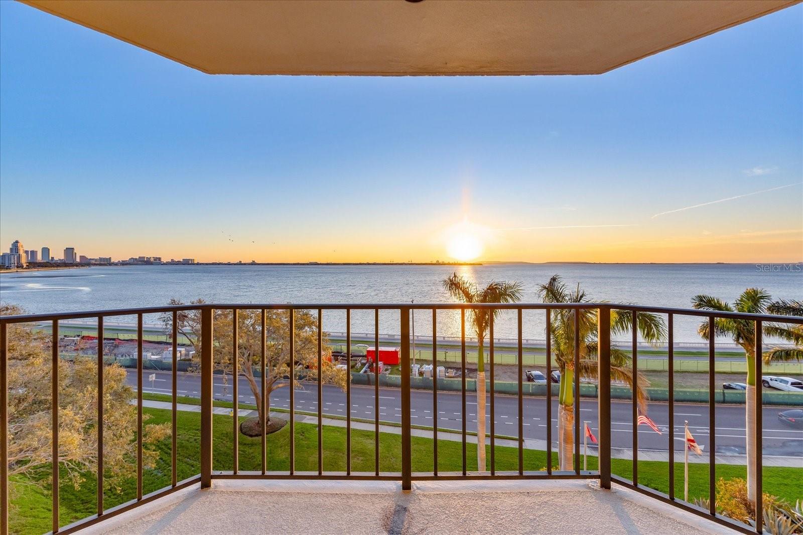 3301 BAYSHORE BLVD #704D