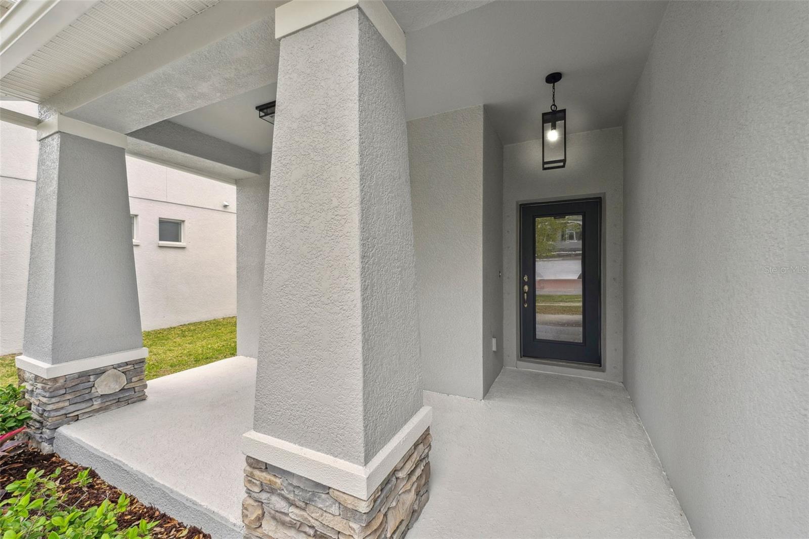 3609 W IOWA AVE