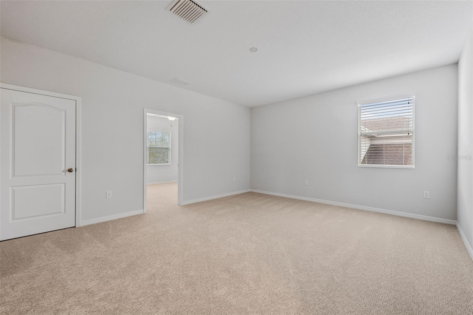 3609 W IOWA AVE