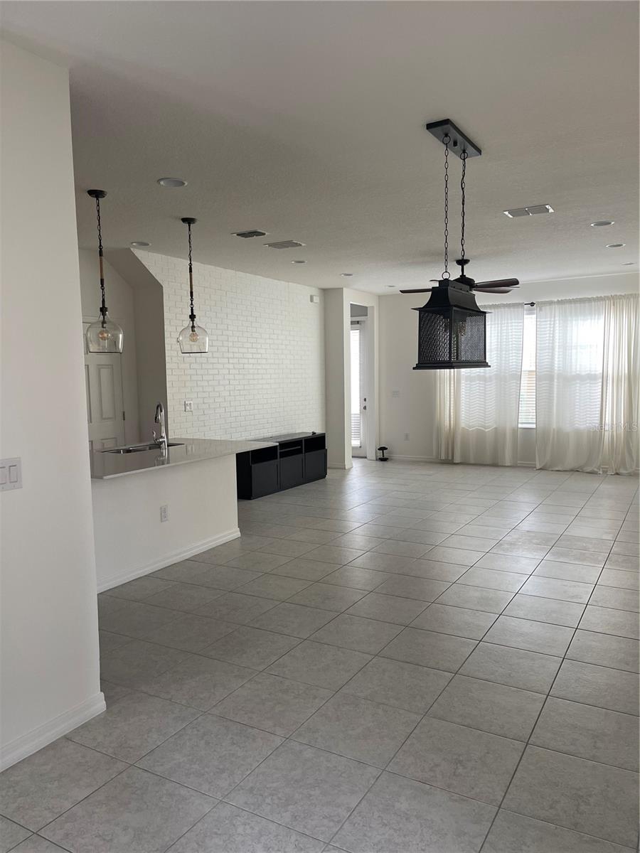 6301 CAMINO DR