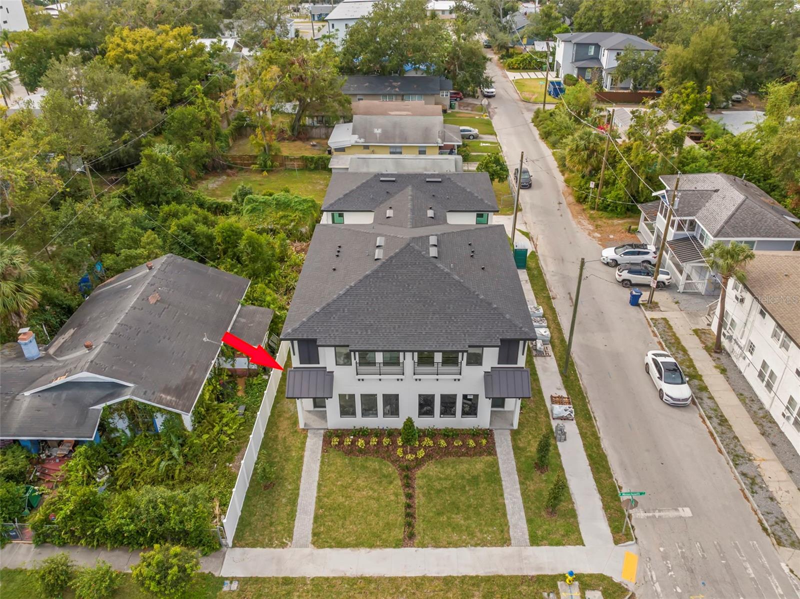 2810 N MASSACHUSETTS AVE