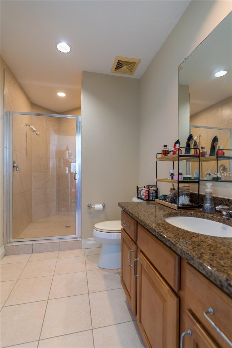 1209 E CUMBERLAND AVE #2406