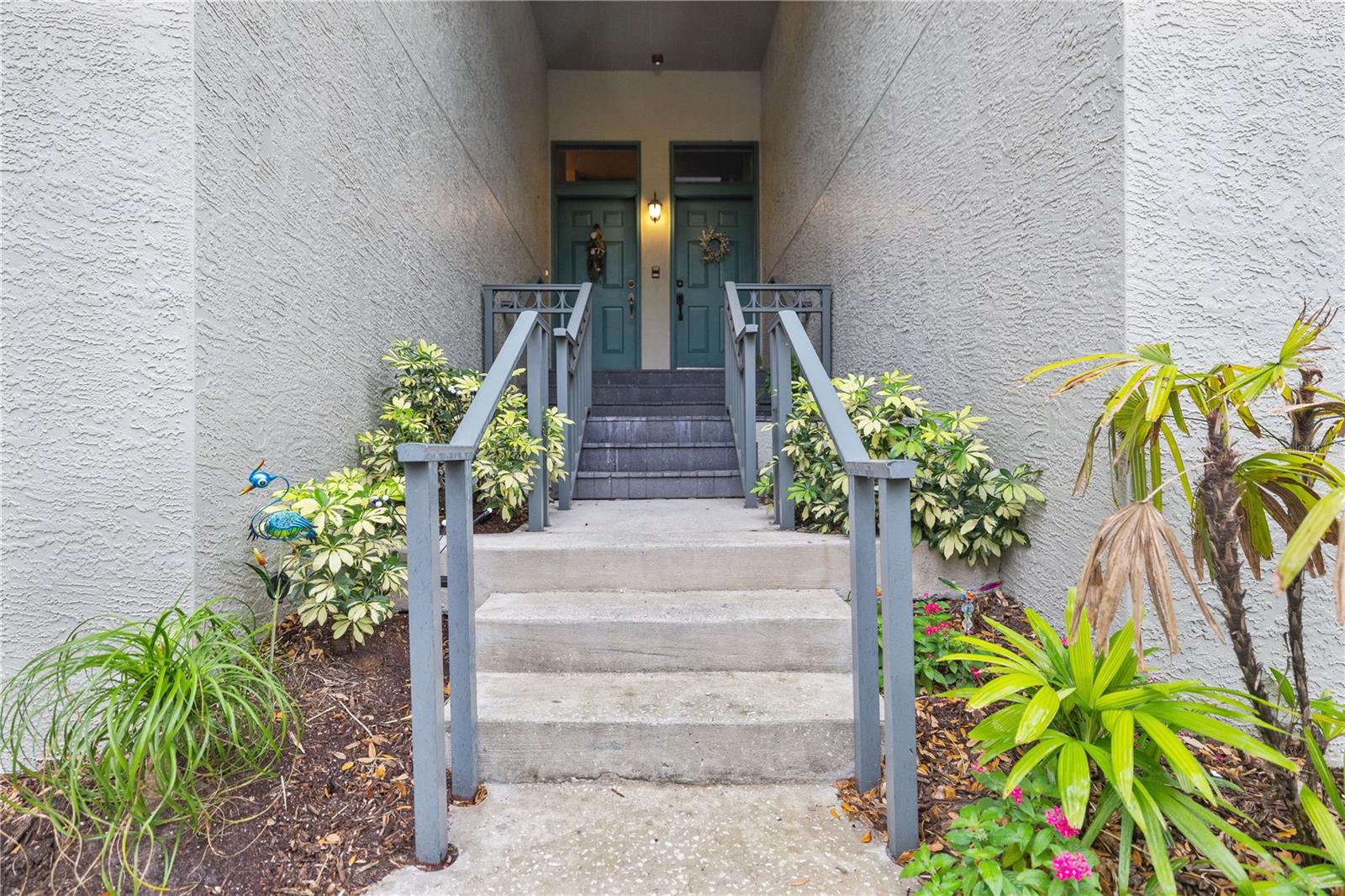 720 SEAGATE DR