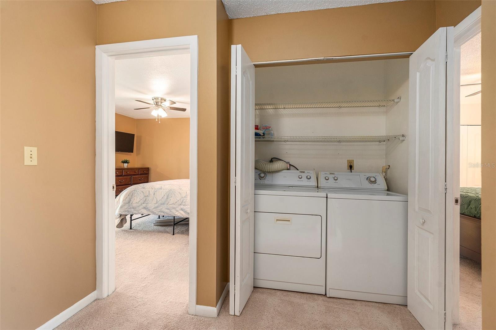 6311 NEWTOWN CIR #11B2
