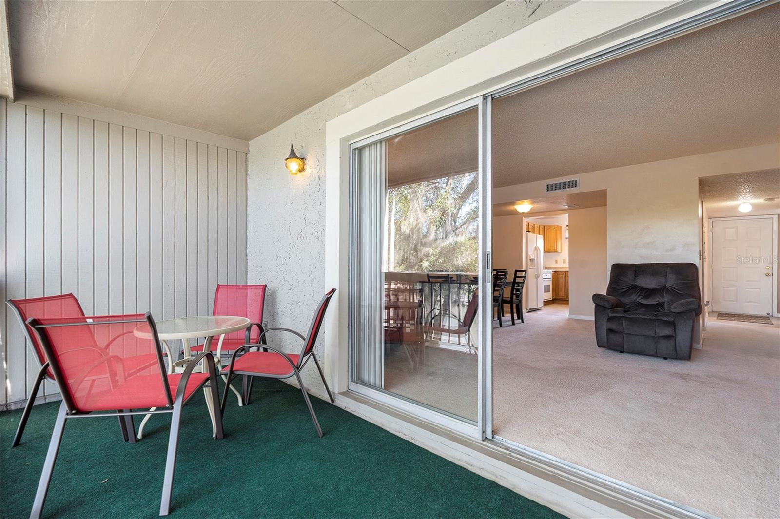 6311 NEWTOWN CIR #11B2