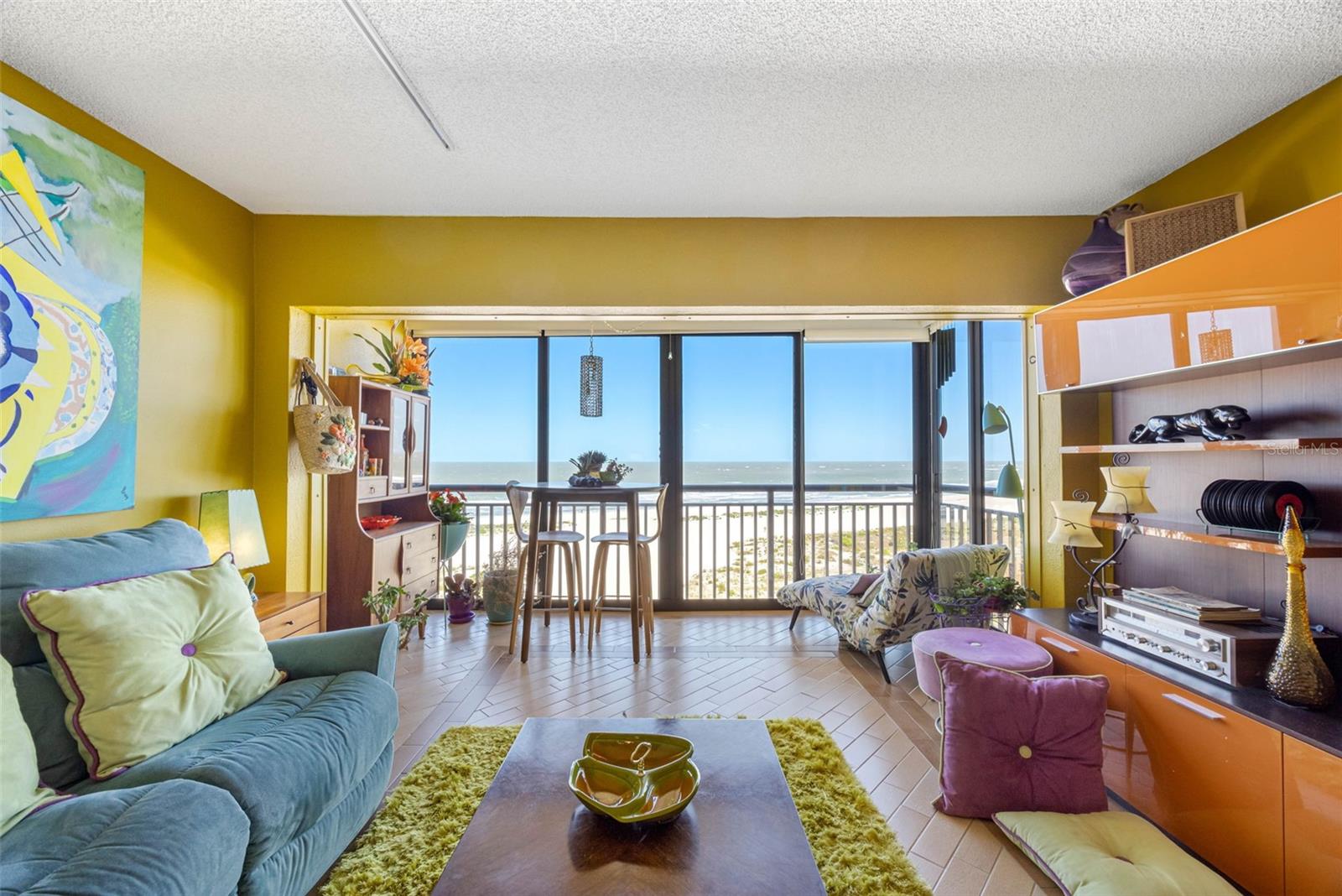 1270 GULF BLVD #905