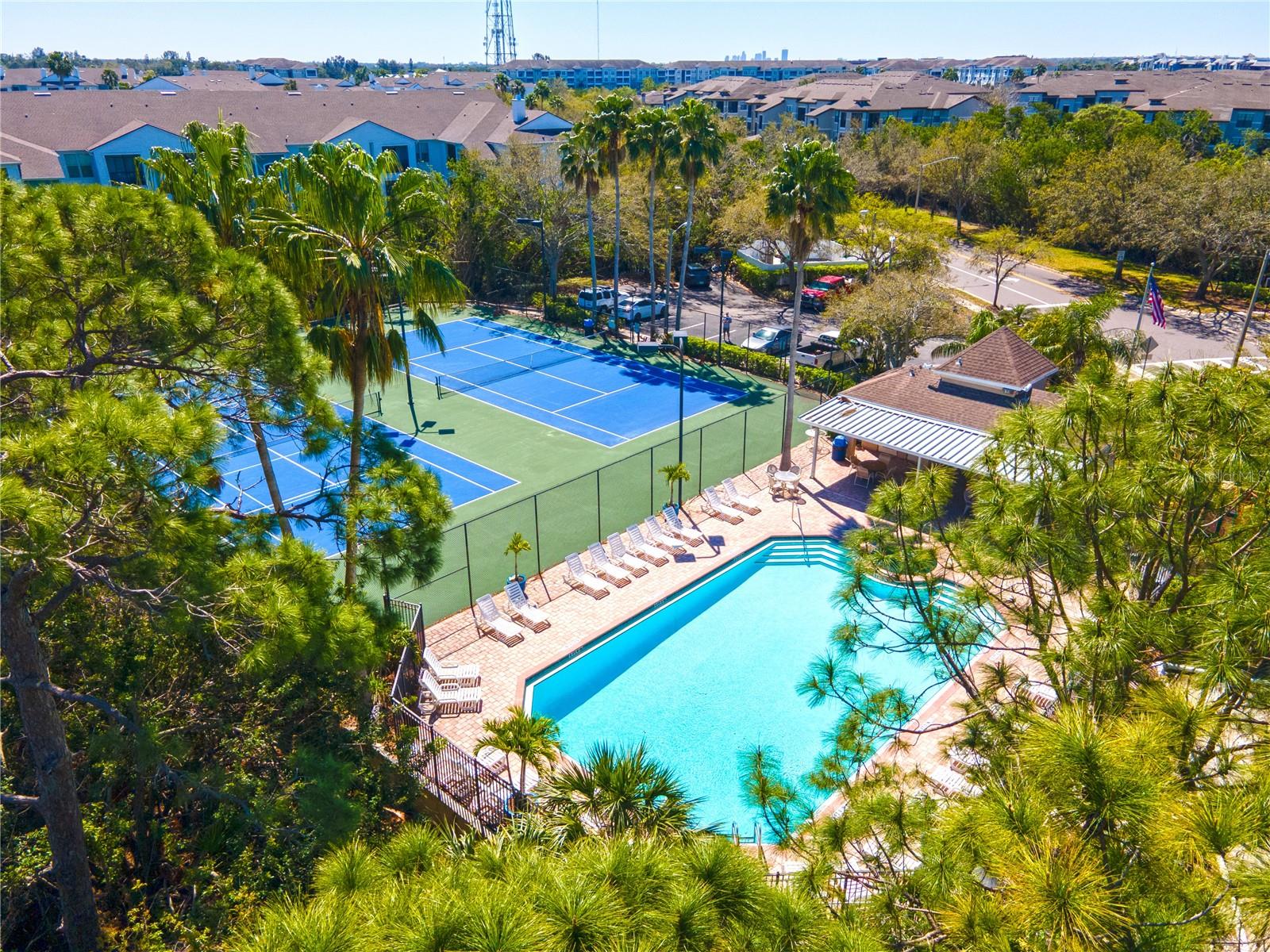 592 BLACK LION DR NE