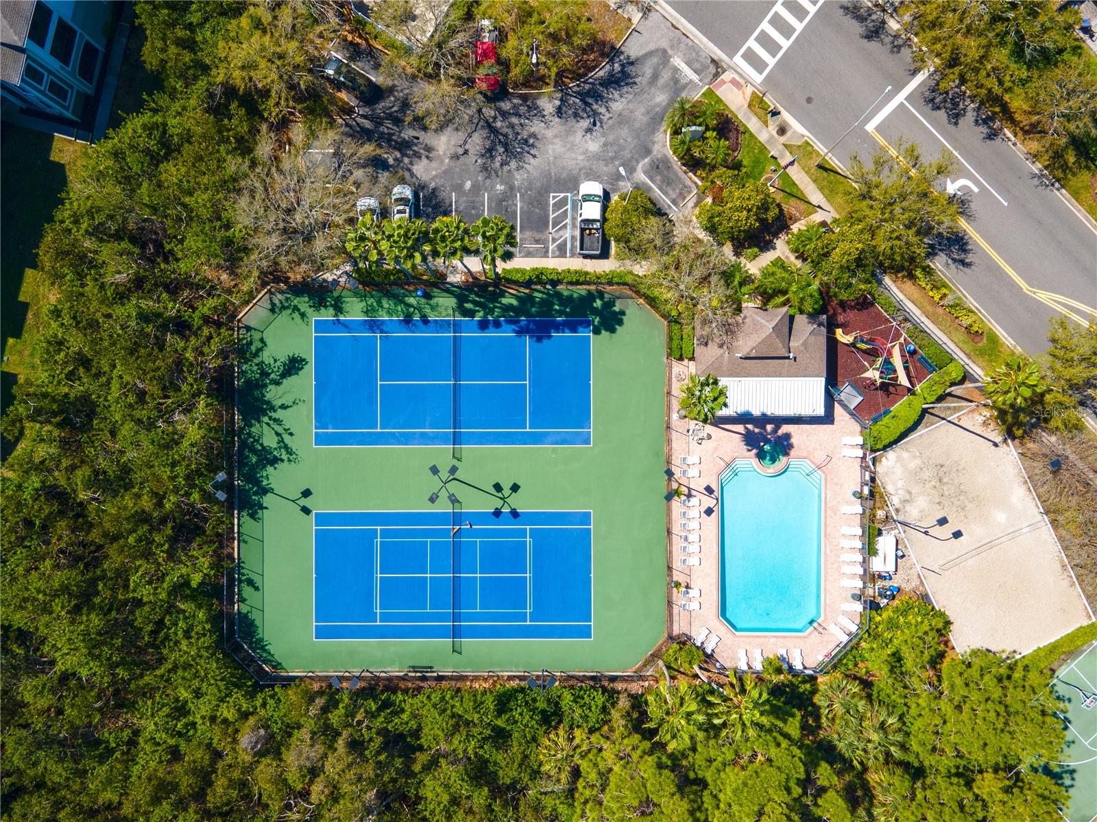 592 BLACK LION DR NE