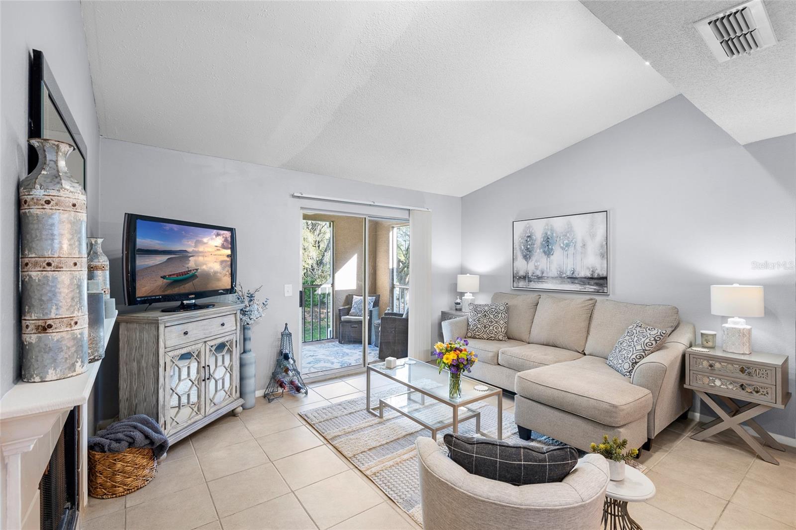 9481 HIGHLAND OAK DR #516