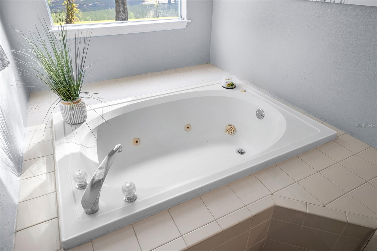 9481 HIGHLAND OAK DR #516