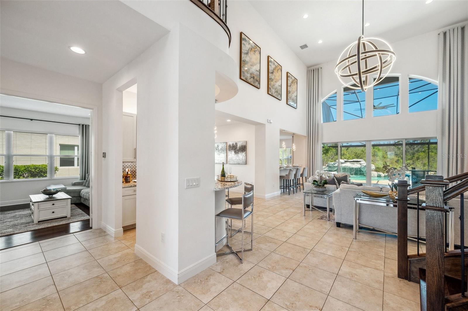 2600 COCO PALM CIR