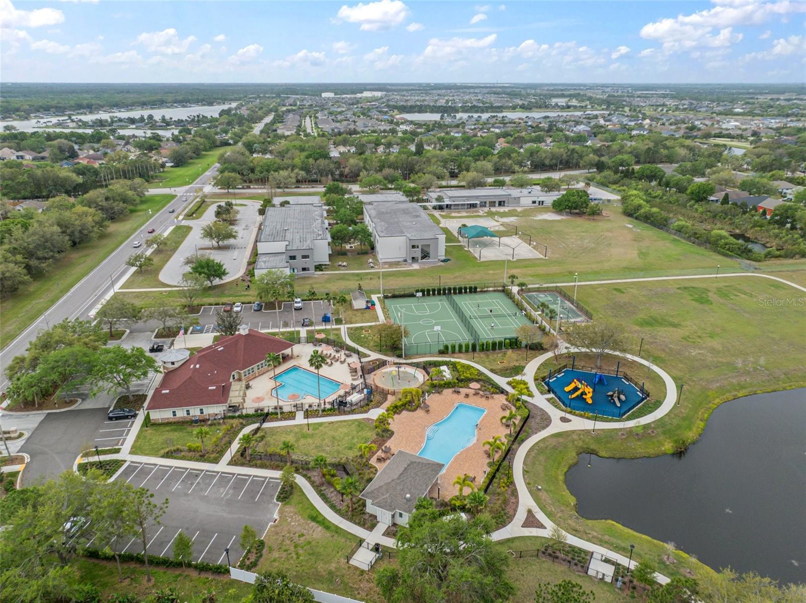 7423 OXFORD GARDEN CIR